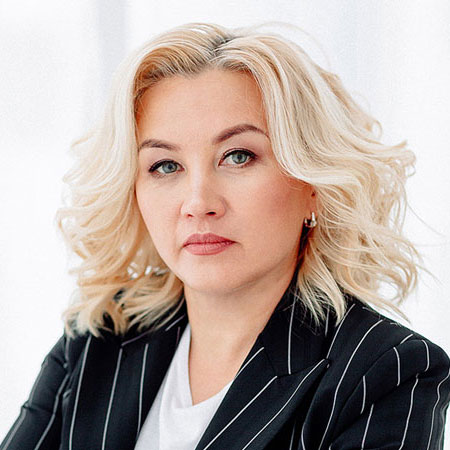 Раиса Иннокентьевна Бредний, Управляющий директор ГК "Титан"