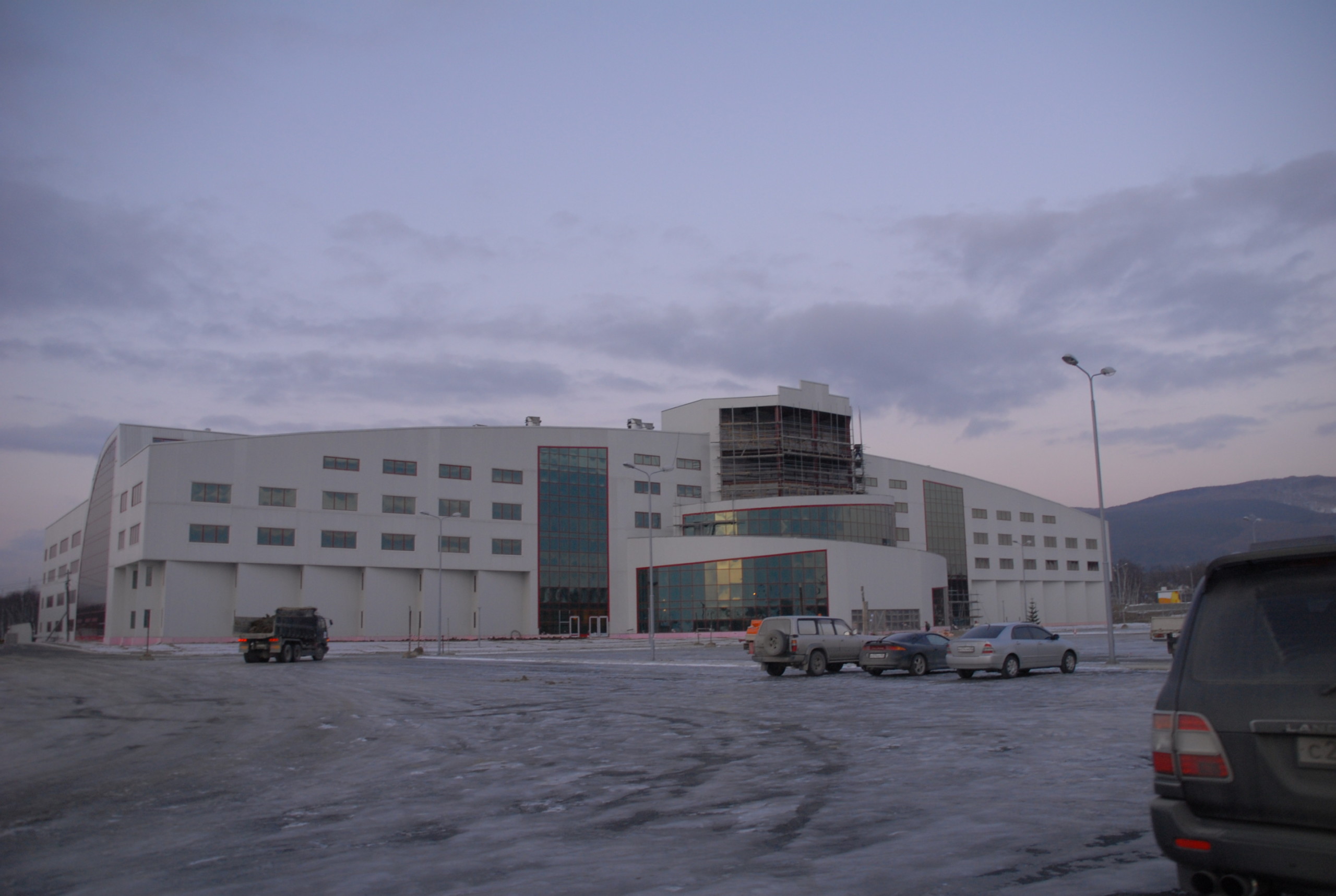 Проект торгового центра Сити Молл на Сахалине. Фото строительства, 2009 год