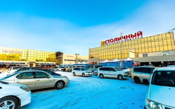 Фасад ТК "Столичный" в Якутске