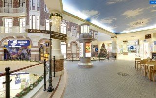 Навигационные указатели в ресторанном дворике торгового центра Навигационные указатели в ресторанном дворике торгового центра